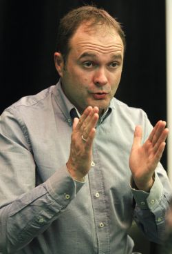 “En EE UU, trabajas ocho horas y produces como si fueran 10”