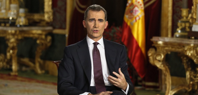 El rey Felipe VI se dirige a los españoles en su segundo mensaje de Navidad.