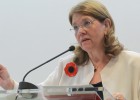 La CNMV pone firmes a las 130 cotizadas La CNMV pone firmes a las 130 cotizadas