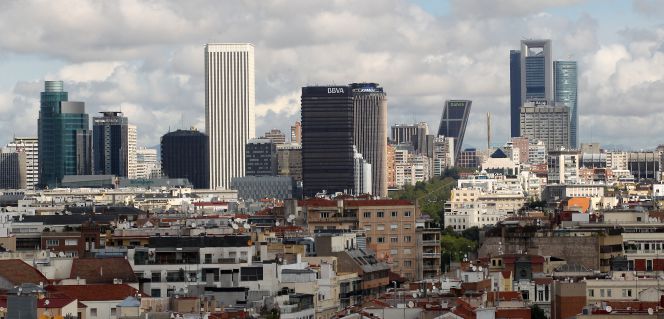 La nueva demanda dispara un 30% el alquiler de oficinas en 2015
