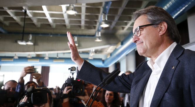 El presidente catalán en funciones, Artur Mas, en su último discurso como presidente de la Generalitat ante el Consell Nacional de CDC. EFE