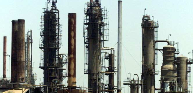 Refinería de petróleo en Irak