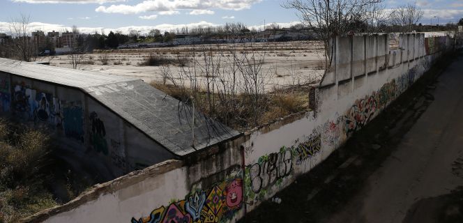 Viejas instalaciones militares en la zona de Campamento.