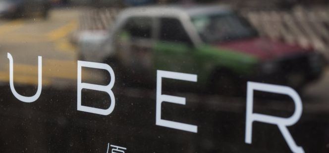 Competencia pide a Fomento que permita a Uber operar en España