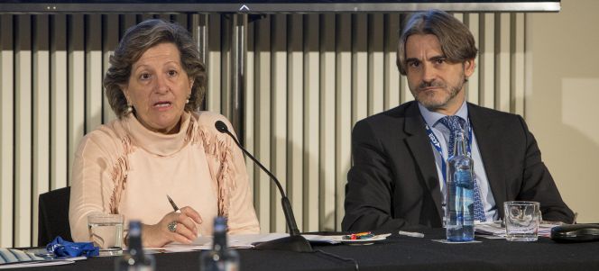 Pilar González de Frutos, presidenta de la UNESPA, y de José Antonio Sánchez, director general de ICEA.