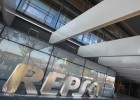 Repsol defiende el dividendo pese a la crisis del petróleo Repsol defiende el dividendo pese a la crisis del petróleo