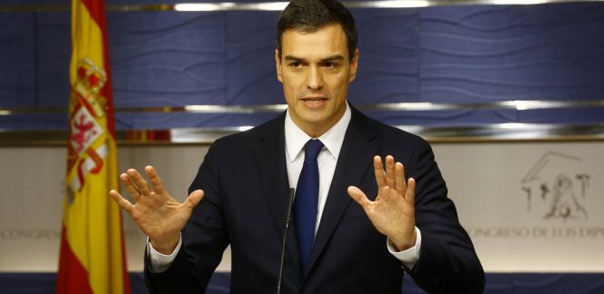 Rueda de prensa de Pedro Sanchez despues de la entrevista con el Rey.