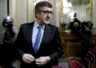Podemos insta a pactar y PP y PSOE apuran la ronda del Rey Podemos insta a pactar y PP y PSOE apuran la ronda del Rey