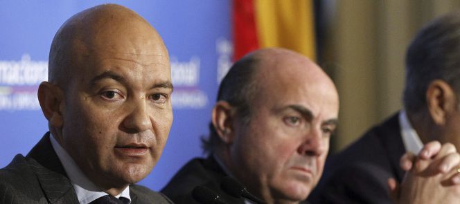 El secretario de Estado de Comercio en funciones, Jaime García-Legaz, y el ministro de Economía en funciones, Luis de Guindos.