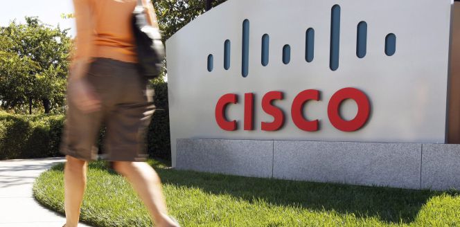 Logotipo de la firma tecnológica Cisco en su sede de California (Estados Unidos).