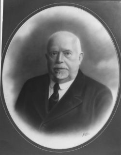 José María Rivera Corral, fundador.