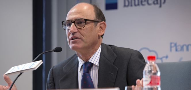 Juan Lladó en un desayuno en Esade.