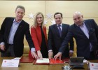 Cifuentes logra un pacto social para crear empleo Cifuentes logra un pacto social para crear empleo