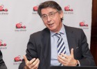 Línea Directa: “El sector afronta la tormenta perfecta” Línea Directa: “El sector afronta la tormenta perfecta”