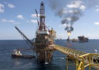 El petróleo se desboca y pasa la barrera de los 40 dólares El petróleo se desboca y pasa la barrera de los 40 dólares