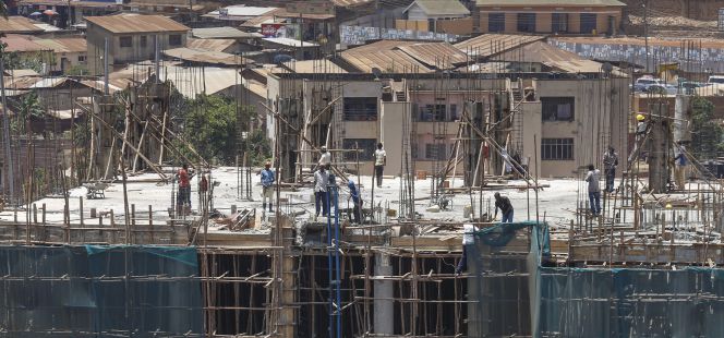 Construcción en Uganda.