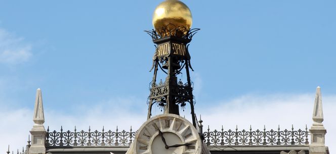 Reloj de la fachada del Banco de España