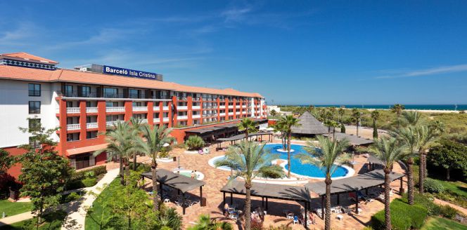 Hotel Barceló Isla Cristina, que forma parte de la socimi Bay, impulsada por Hesperia e Hispania.