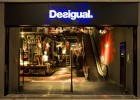 Desigual no saca rédito de las aperturas y echa el freno Desigual no saca rédito de las aperturas y echa el freno