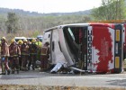 Al menos 13 muertas tras chocar un autobús en la AP-7 Al menos 13 muertas tras chocar un autobús en la AP-7