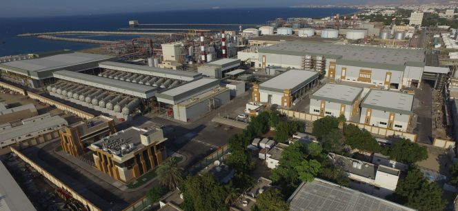 Panorámica de la planta de Grubrah, en Omán, que Cadagua, empresa de Ferrovial, ha comenzado a operar y que abastecerá a una población de 700.000 personas.