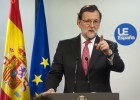 Rajoy apela a la unidad para combatir la barbarie terrorista Rajoy apela a la unidad para combatir la barbarie terrorista