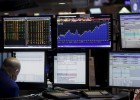 El Ibex mantiene los 8.800 pese al lastre de la banca El Ibex mantiene los 8.800 pese al lastre de la banca