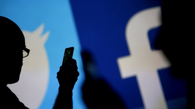 Cómo cambiar el interfaz de Facebook y Twitter