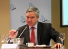 AXA se repliega en los seguros de auto por los bajos precios AXA se repliega en los seguros de auto por los bajos precios