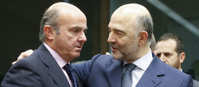 Bruselas calcula que España no bajará el déficit al 3% hasta 2018