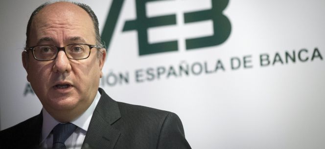 GRA131. MADRID, 14042016.- El presidente de la patronal bancaria española (AEB), José María Roldán, durante la presentación de los resultados del sector en 2015, tras ganar 9.834 millones de euros en 2014, un 35% más, y expone los principales retos a los que se enfrentan las entidades. EFELuca Piergiovanni