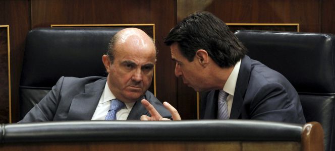 Luis de Guindos asumirá los asuntos de Industria