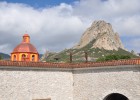 Un peñón mágico vigila la mexicana Bernal Un peñón mágico vigila la mexicana Bernal