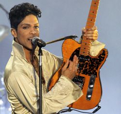 Prince, el artista rebelde que enredó con su marca