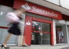 Santander firma el viernes la salida de 1.387 empleados Santander firma el viernes la salida de 1.387 empleados