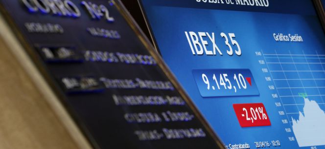 GRA049. MADRID, 28042016.- El principal indicador de la bolsa española, el IBEX 35, cayó hoy un 1,33 % tras la apertura, aunque logró mantenerse por encima de los 9.200 puntos, arrastrado por los grandes valores, sobre todo, BBVA.