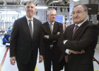 Renault creará 3.000 empleos fijos en sus plantas españolas Renault creará 3.000 empleos fijos en sus plantas españolas