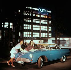 Audi: cuatro aros y 107 años de acción al volante