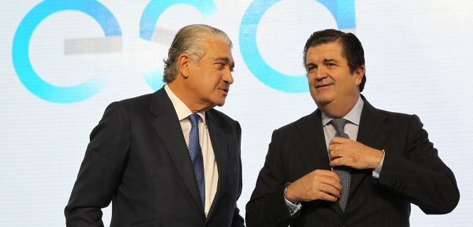 José Bogas, consejero delegado de Endesa, y Borja Prado, presidente, en la última junta de accionistas.