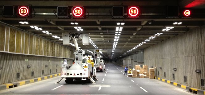 Túnel de la Avenida Colombia, en Cali, equipado con sistemas de señalización, de detección de incendios y de control de SICE.