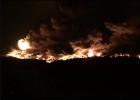 Los bomberos enfrían la zona del incendio de Seseña Los bomberos enfrían la zona del incendio de Seseña