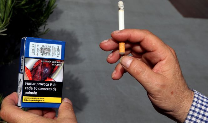 Muestra de cómo será la nueva cajetilla de tabaco a partir del 20 de mayo.