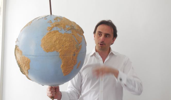 Nicolás de Santis: "La radio debe saber venderse a los jóvenes"