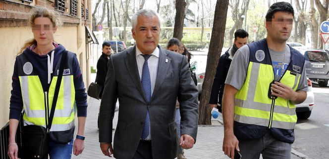 El dircom del Santander niega que se sintiera amenazado por Ausbanc