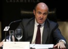 Guindos: es compatible bajar el IRPF y reducir el déficit Guindos: es compatible bajar el IRPF y reducir el déficit