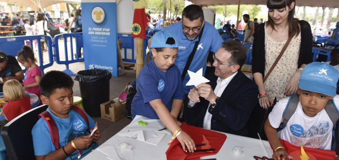 Jaume Giró, director general de la Fundación Bancaria La Caixa, inauguró la jornada de voluntariado de la entidad financiera desarrollada en Barcelona.