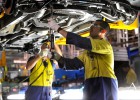 El coste laboral por hora sube un 0,7% tras desacelerarse El coste laboral por hora sube un 0,7% tras desacelerarse