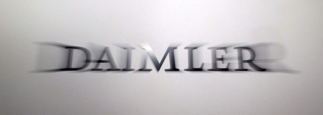 El logotipo del fabricante automovilístico alemán Daimler AG. EFEArchivo