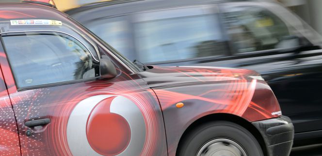 Vodafone vigila su coche y avisa a la policía