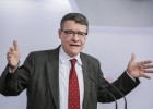 Sevilla pide dejar gobernar a quien sume más apoyos Sevilla pide dejar gobernar a quien sume más apoyos